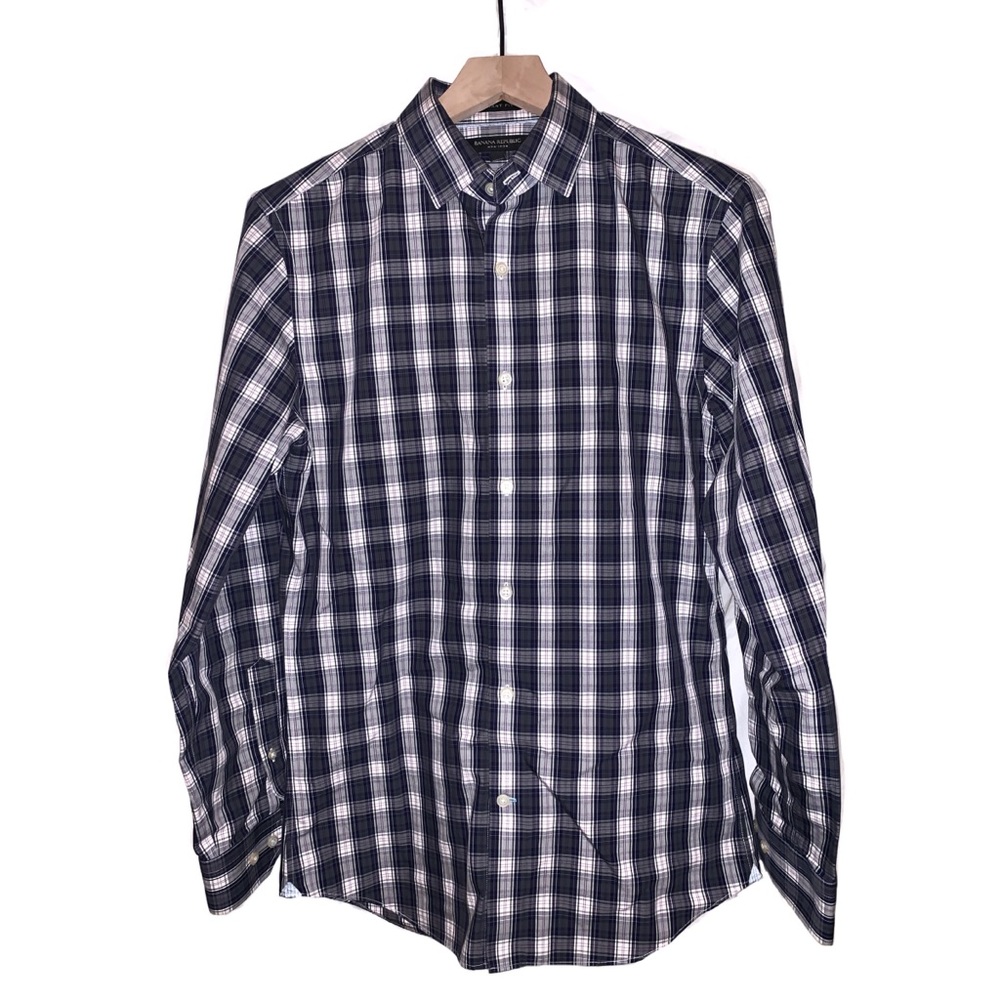 SALE 🔥Banana Republic dress shirt size small